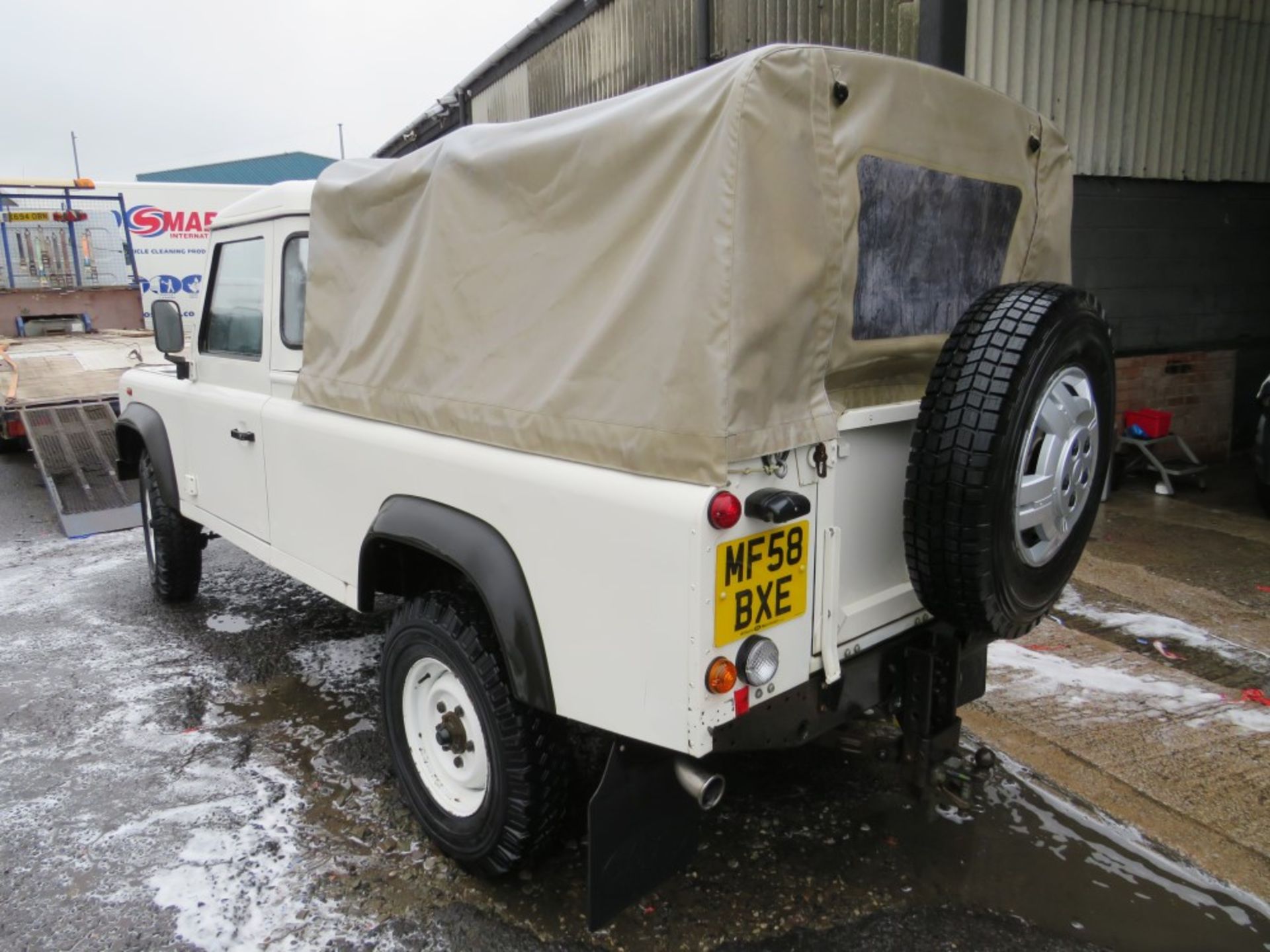 58 reg LAND ROVER DEFENDER 110 S/C PICKUP (DIRECT COUNCIL) 1ST REG 10/08, 67183M [+ VAT] - Image 3 of 5