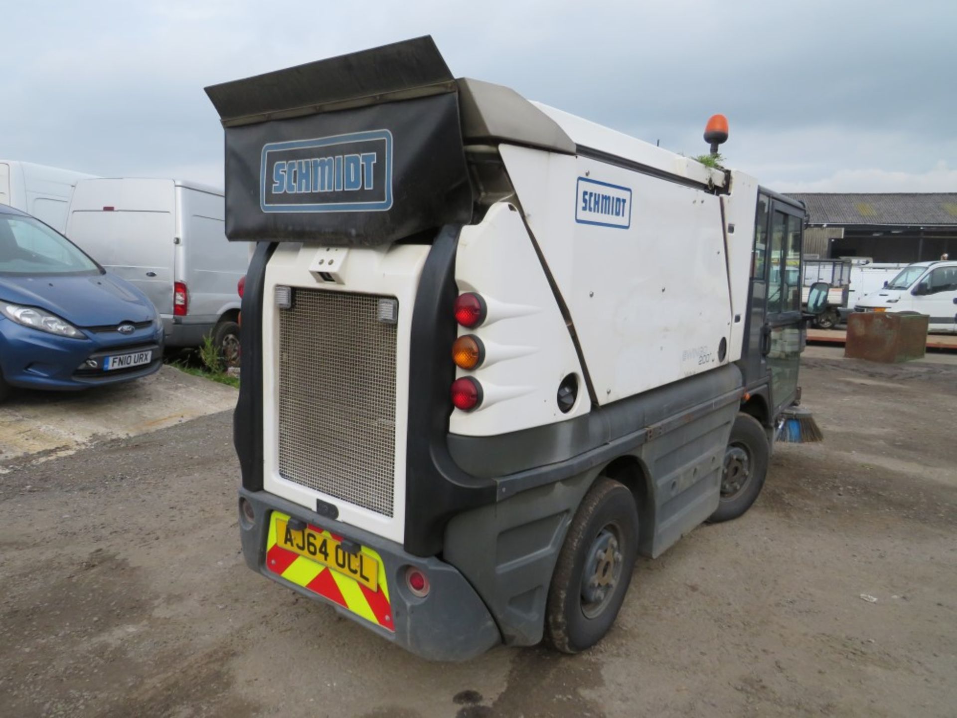 64 reg SCHMIDT SWEEPER (DIRECT COUNCIL) 1ST REG 02/15, V5 HERE, 1 OWNER FROM NEW [+ VAT] - Image 4 of 5