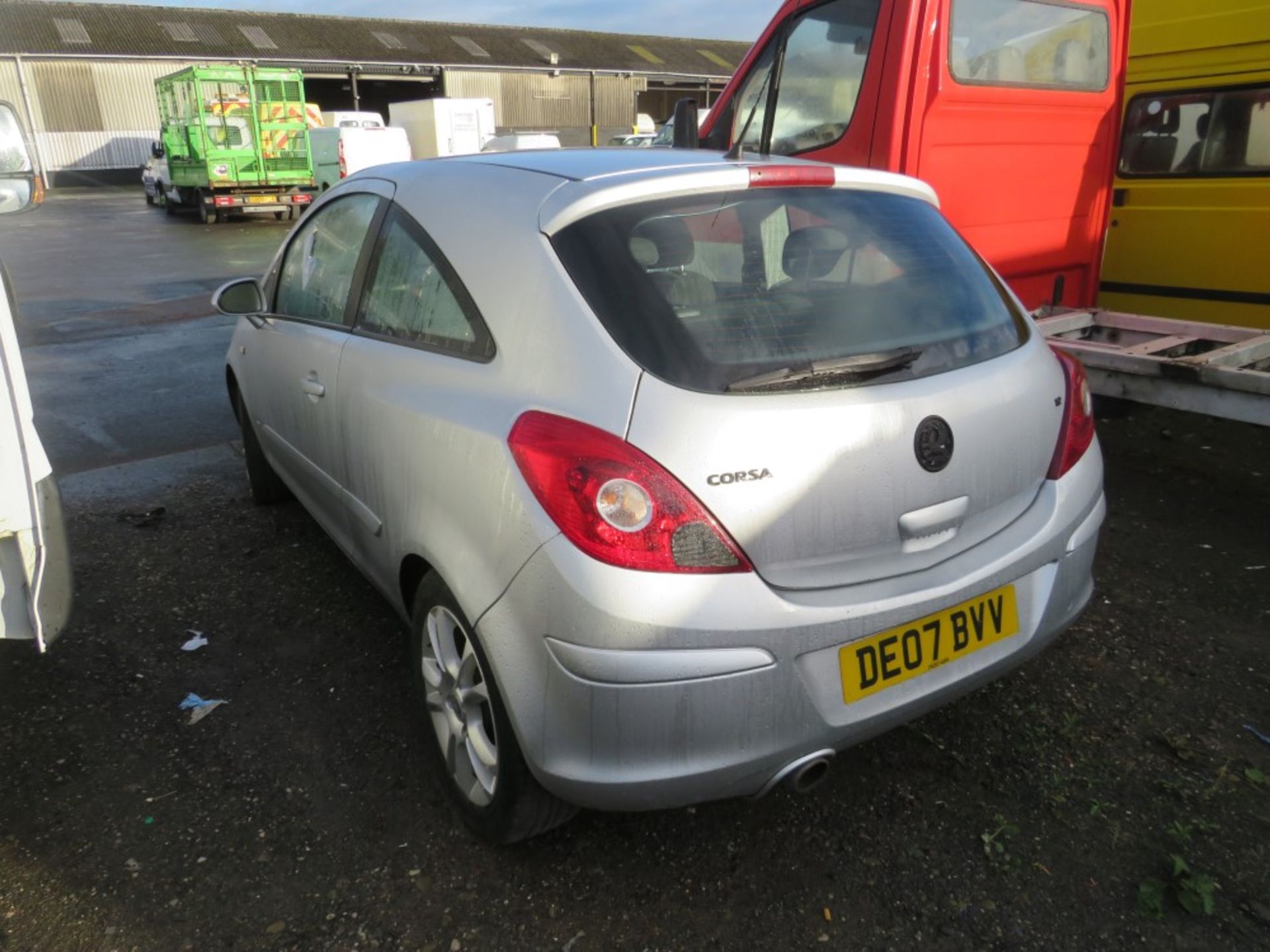 07 reg VAUXHALL CORSA SXI, 1ST REG 03/07, TEST 03/21, 133075M, NO V5 (NON RUNNER) [NO VAT] - Image 3 of 5