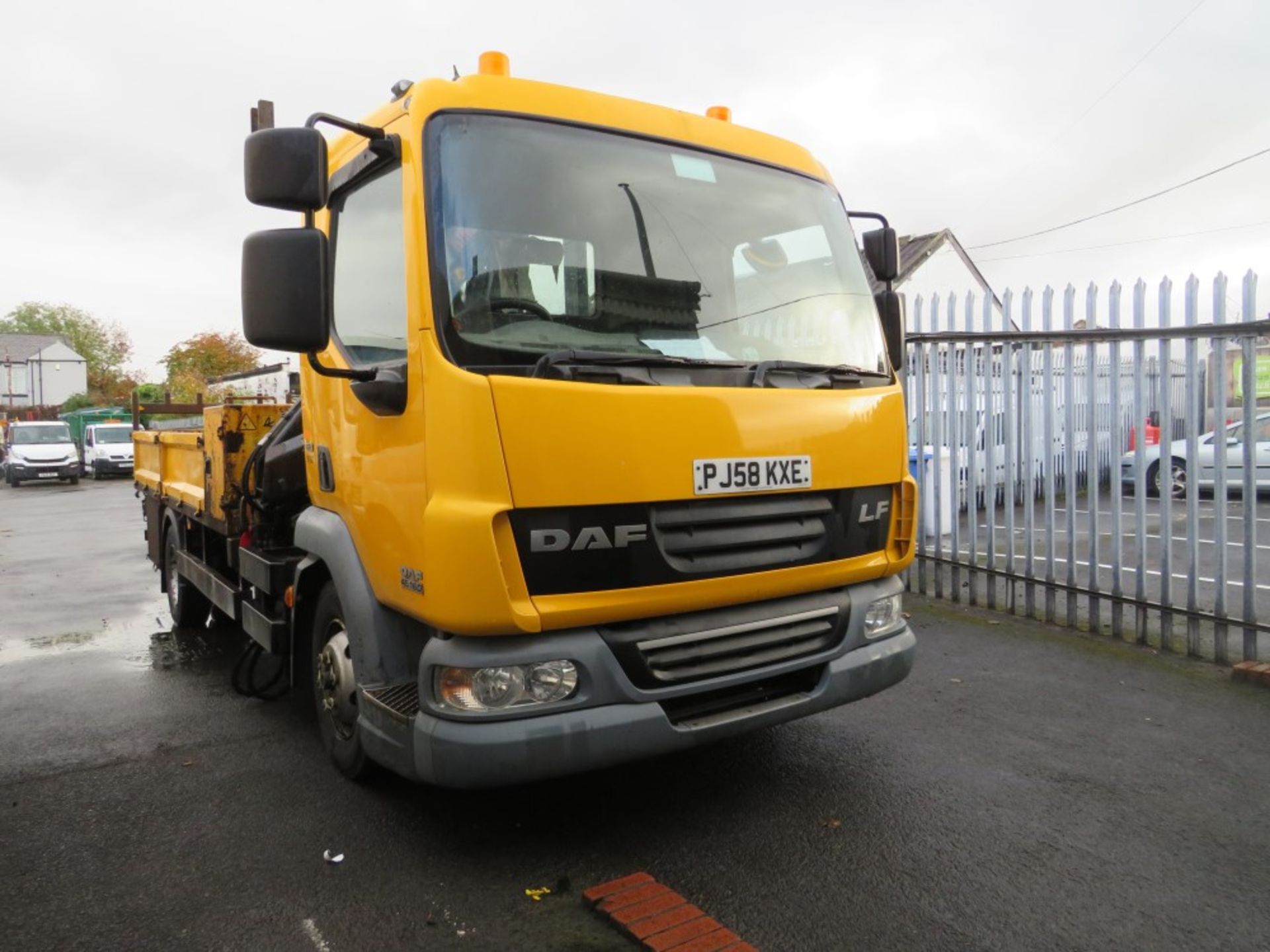 58 reg DAF FA LF45.160 CRANE WAGON (DIRECT COUNCIL) 1ST REG 02/09, 98089M, V5 HERE [+ VAT]