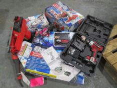 CHAINSAW, VICE, PLUNGE SAW, 2 x ROTARY TOOL KITS, ANGLE GRINDER [+ VAT]