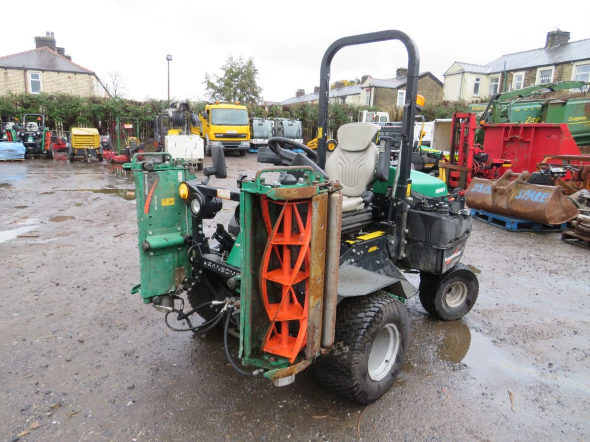 12 reg RANSOME PARKWAY 3 RIDE ON MOWER (DIRECT COUNCIL) 1754 HOURS, V5 HERE, 1 OWNER FROM NEW [+