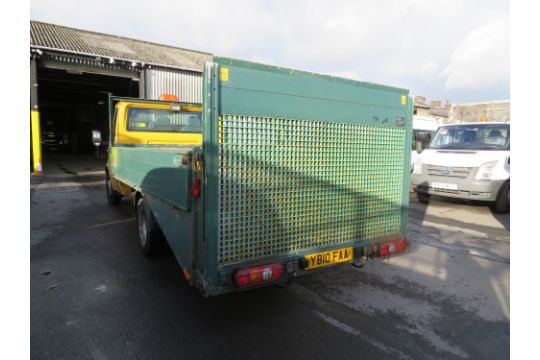 10 reg FORD TRANSIT 115 T350M RWD DROPSIDE (DIRECT COUNCIL) 1ST REG 06/10, TEST 01/21, 57788M, V5 - Image 3 of 5