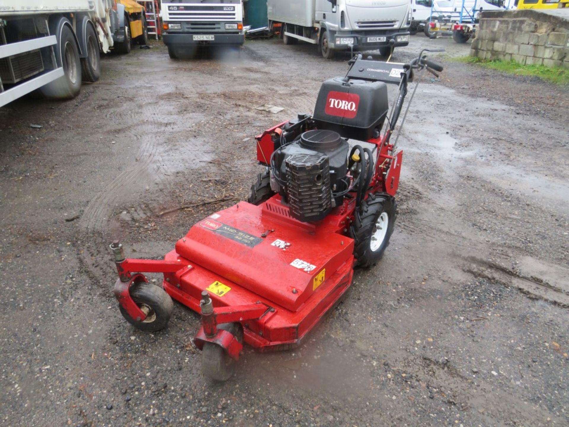 TORO 32" MOWER (DIRECT COUNCIL) (NO KEYS) [+ VAT]