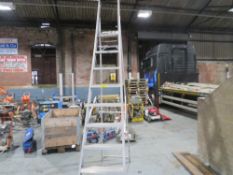 8FT 10 TREAD ALUMINIUM PLATFORM STEPS (DIRECT HIRE CO) [+ VAT]