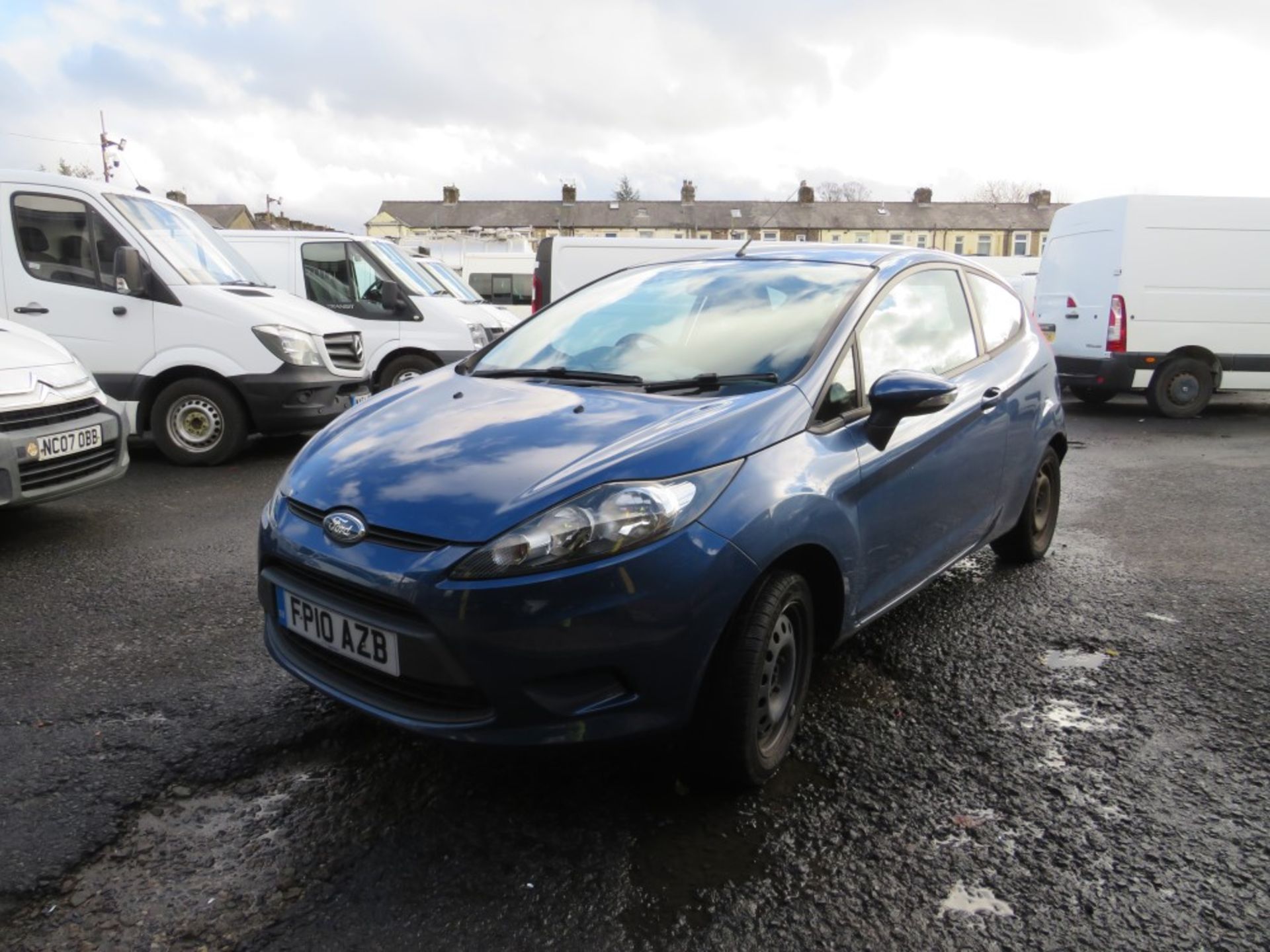 10 reg FORD FIESTA EDGE TDCI 68 HATCHBACK (DIRECT COUNCIL) 1ST REG 05/10, TEST 03/21, 83265M, V5 - Image 2 of 5