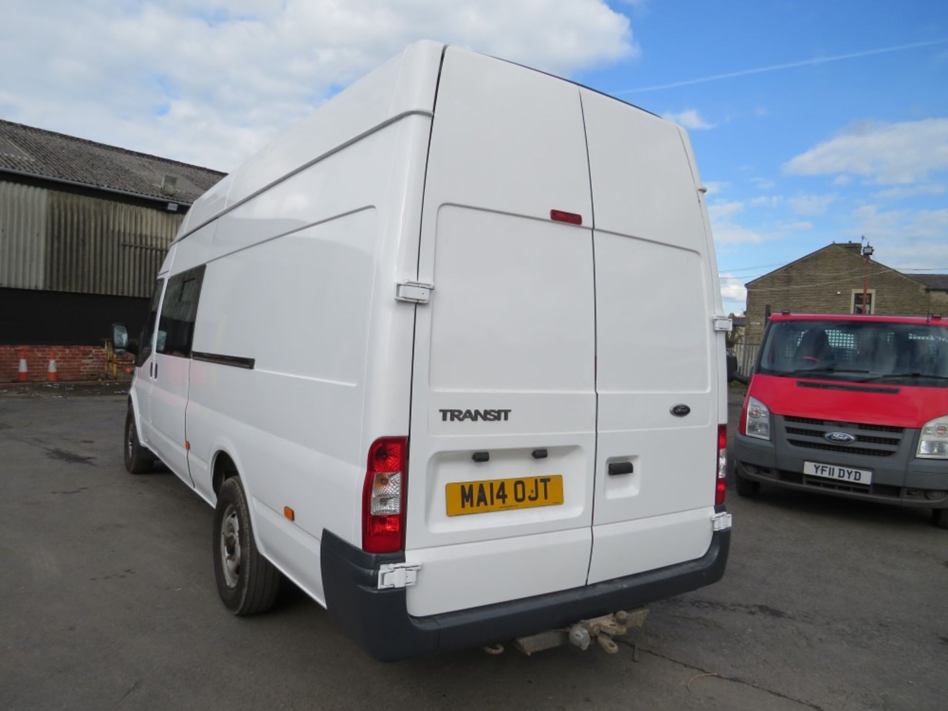 14 reg FORD TRANSIT 350 125 LWB JUMBO 9 SEAT CREW VAN, 1ST REG 03/14, TEST 03/21, 168891M NOT - Image 3 of 7