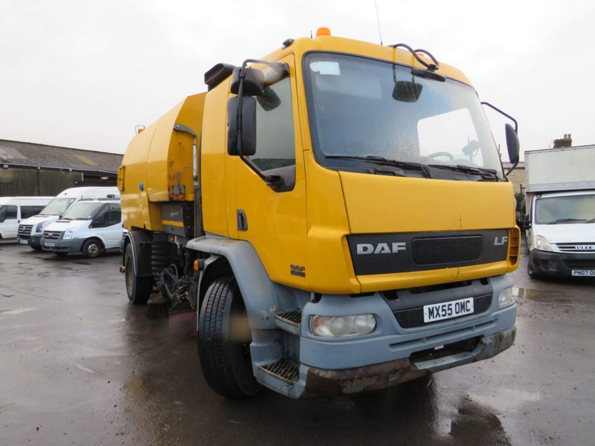 55 reg DAF FA LF55.220 ROAD SWEEPER, 1ST REG 01/06, 405180KM NOT WARRANTED, V5 HERE, 1 OWNER FROM