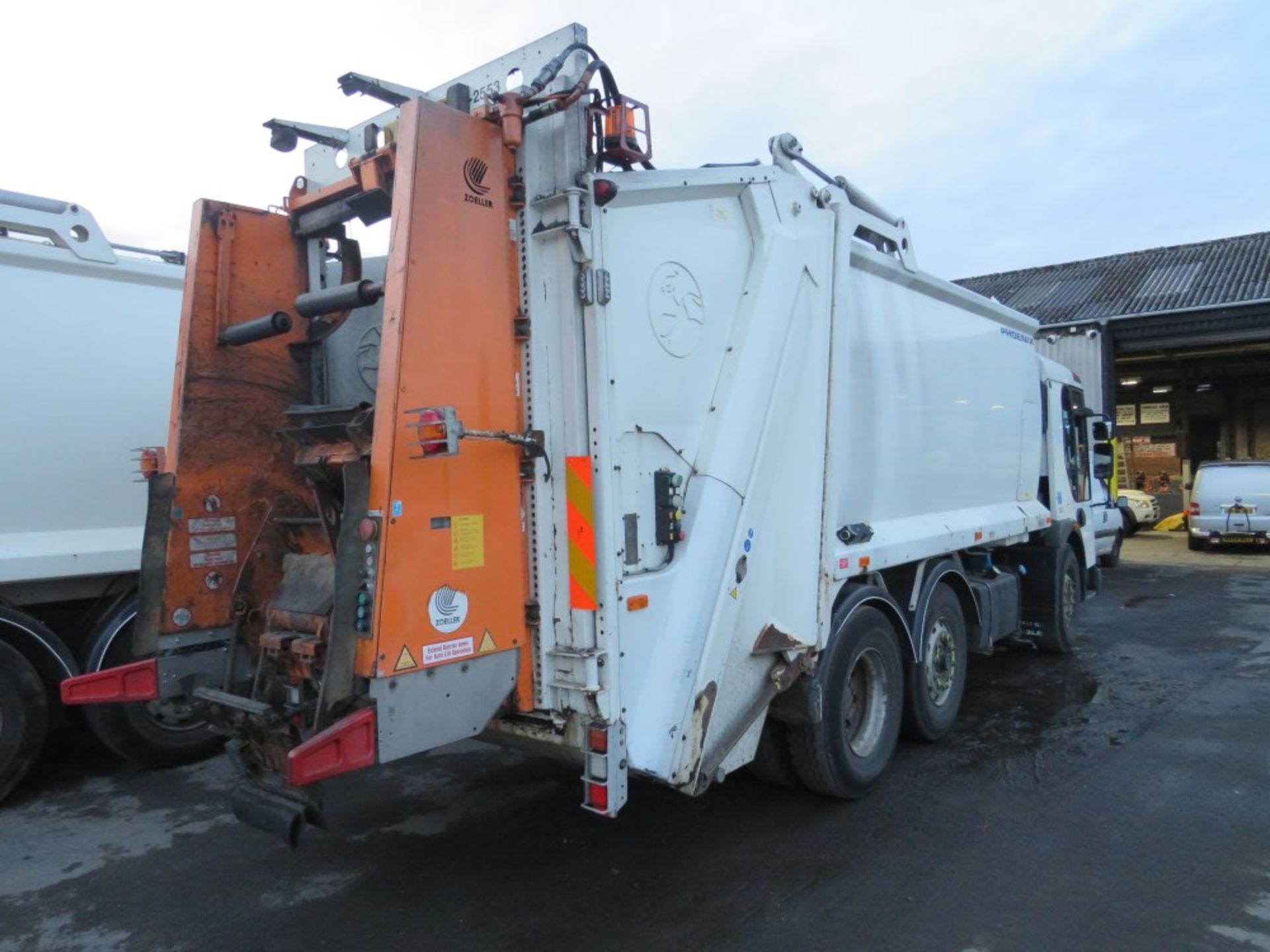 58 reg DENNIS N2429VRD2 REFUSE WAGON (DIRECT COUNCIL) 1ST REG 01/09, 55938M, V5 HERE, 1 OWNER FROM - Image 4 of 5