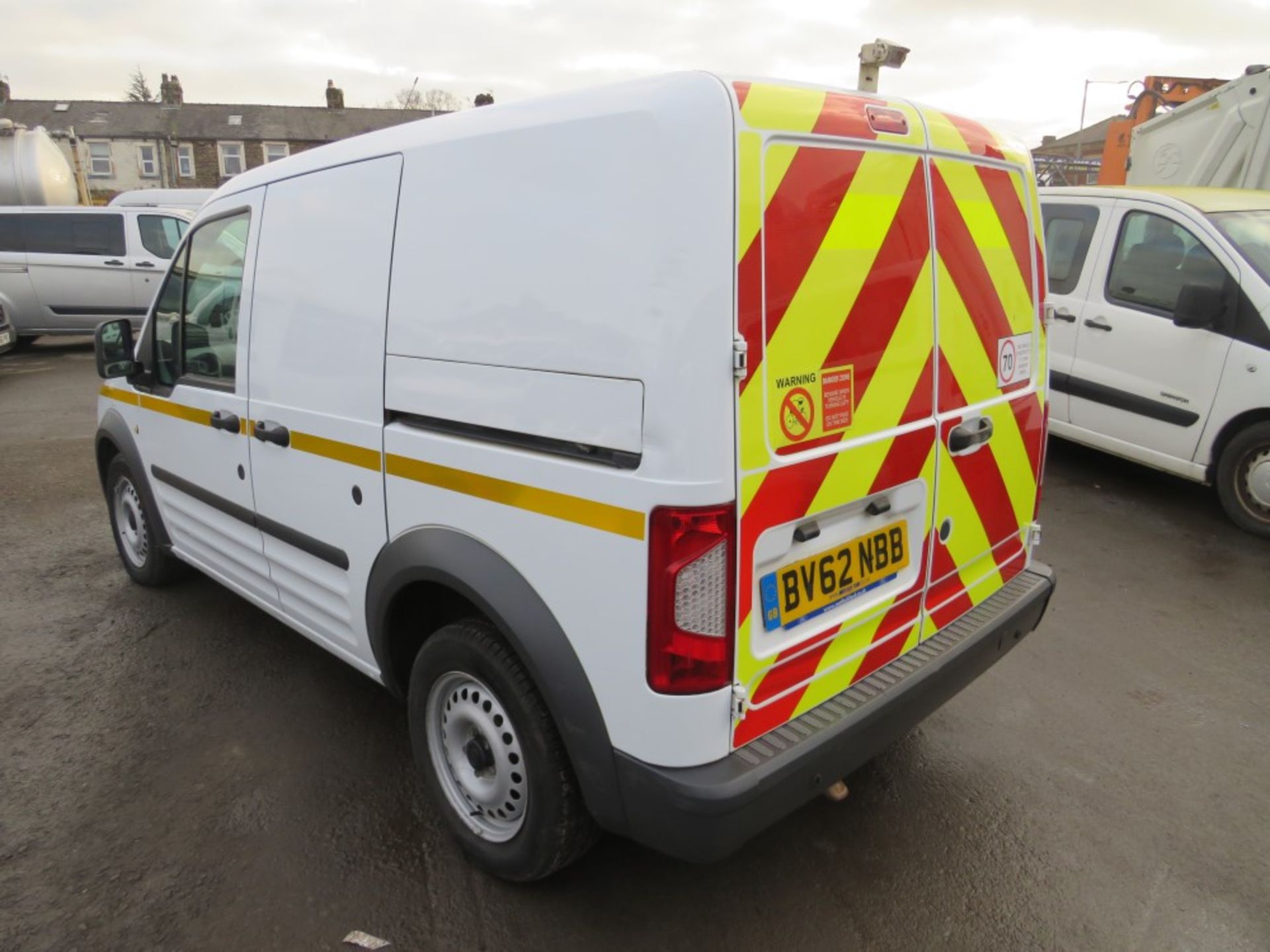 62 reg FORD TRANSIT CONNECT 110 T200 SWB, 1ST REG 10/12, 75593M WARRANTED, V5 HERE, 1 OWNER FROM NEW - Image 3 of 6