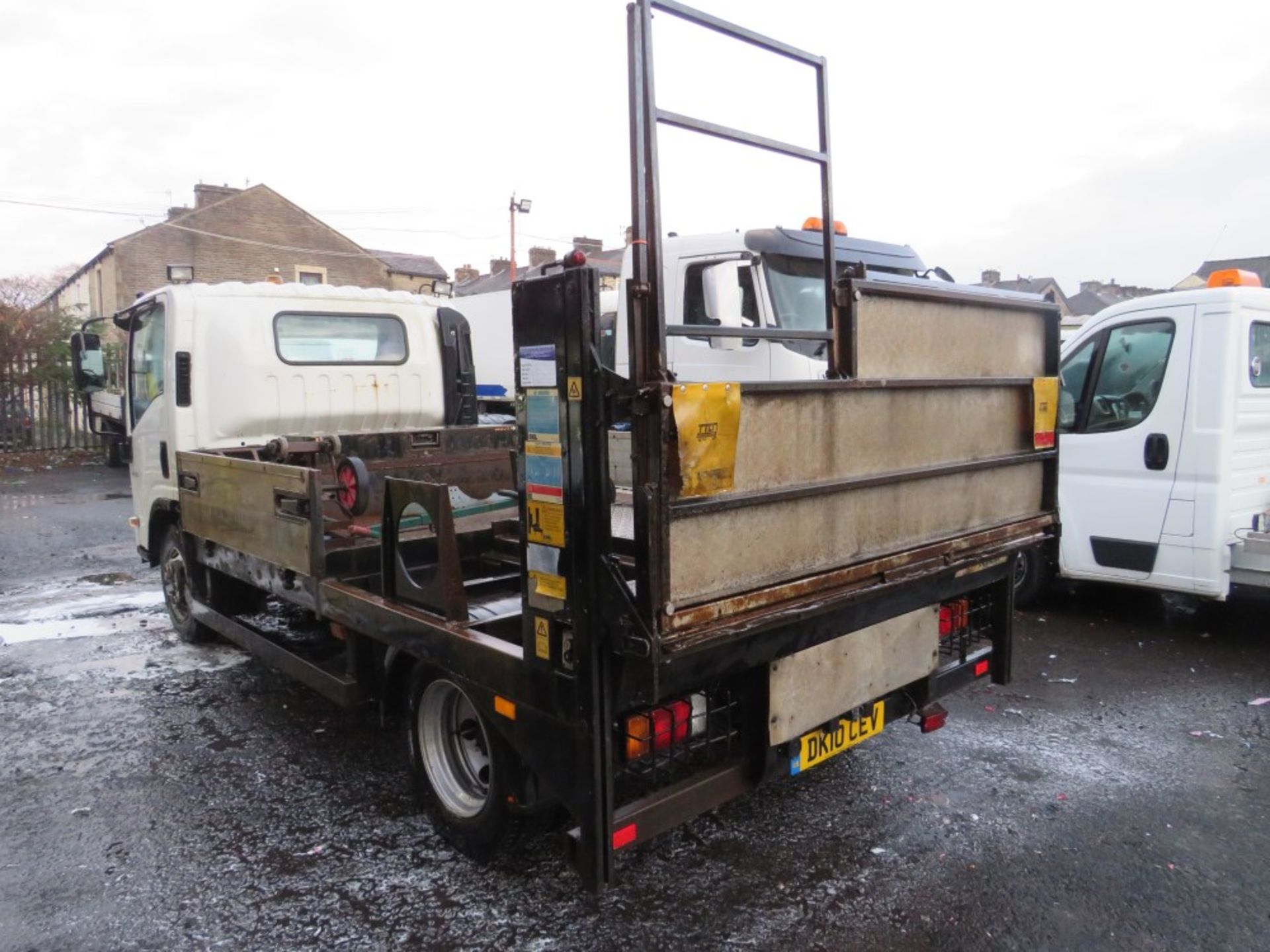 10 reg ISUZU FORWARD N62.150 FLAT BED (DIRECT ELECTRICITY NW) 1ST REG 03/10, TEST 01/21, 147824KM, - Image 3 of 5