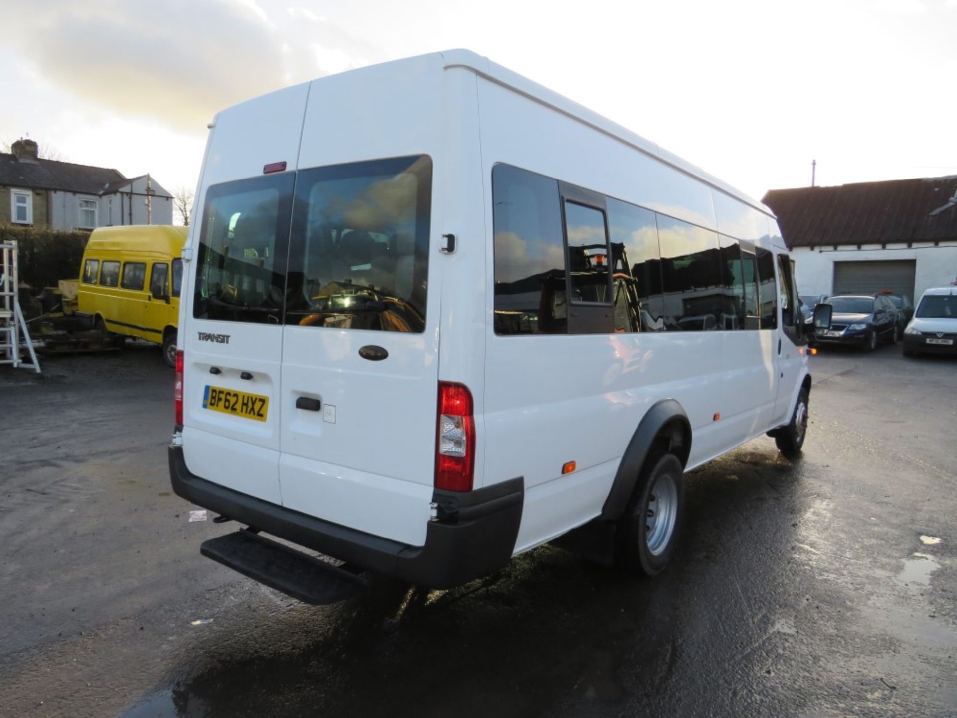 62 reg FORD TRANSIT 135 T430 RWD 17 SEAT MINIBUS,1ST REG 09/12, 35258M WARRANTED, 1 OWNER - Image 4 of 6