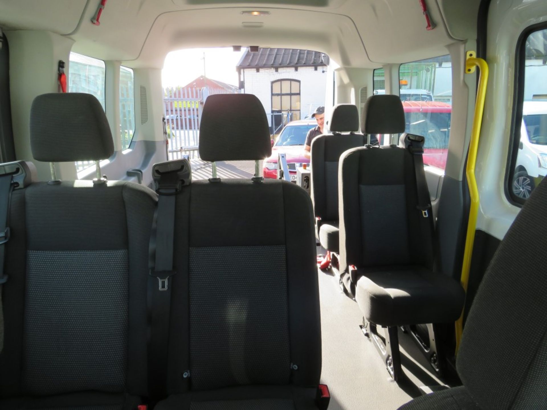 16 reg FORD TRANSIT 410 7 SEAT WHEELCHAIR ADAPTED MINIBUS, CRUISE CONTROL, PARK SENSORS, ETC, 1ST - Image 8 of 8