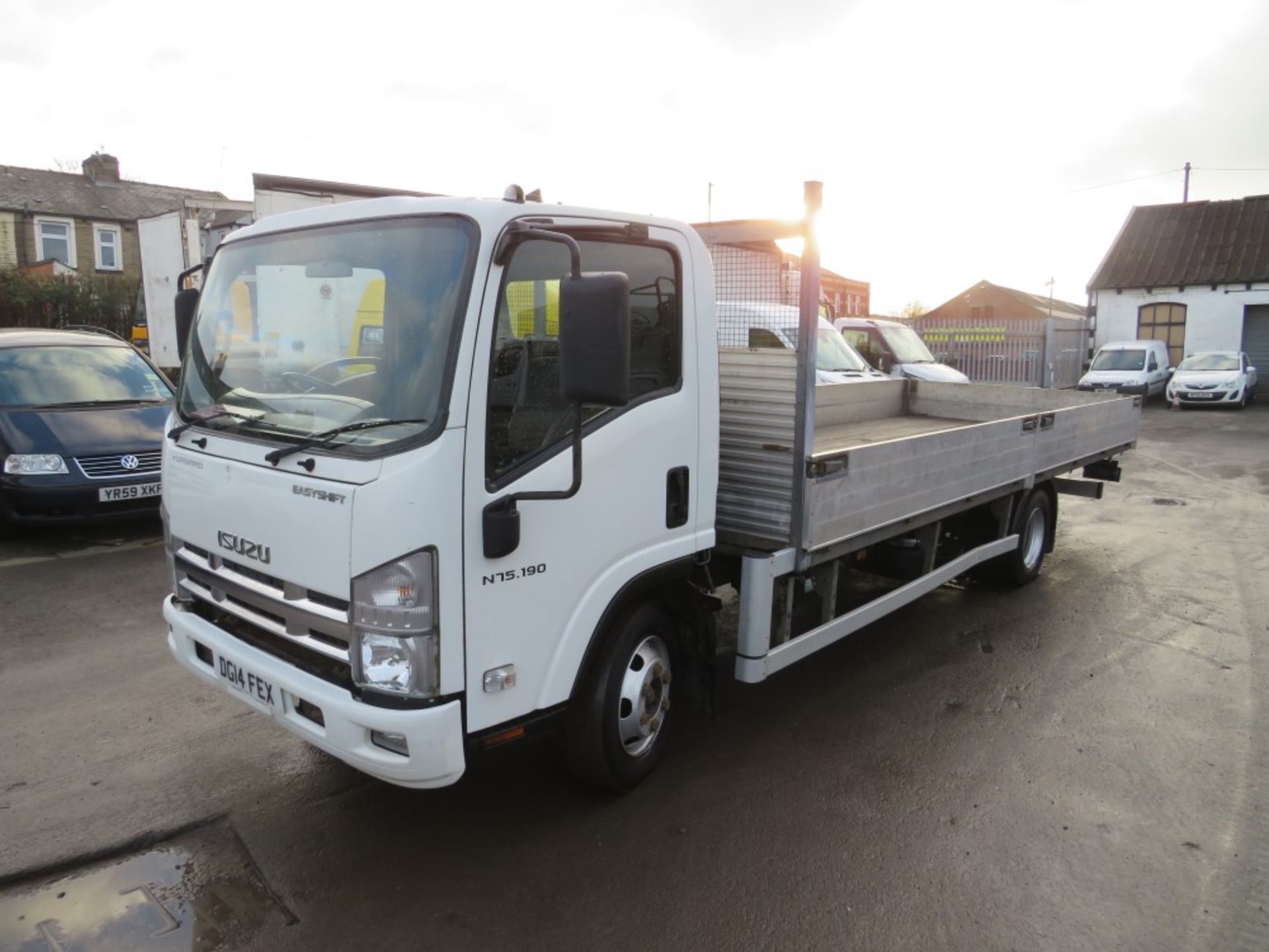 14 reg ISUZU FORWARD N75.190 DROPSIDE, 1ST REG 03/14, 358428KM WARRANTED, V5 HERE, 1 OWNER FROM - Image 2 of 5