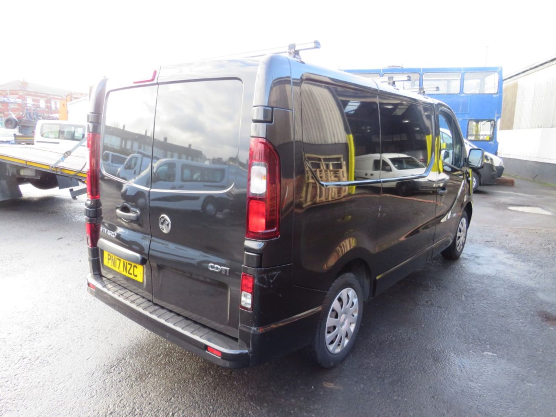 17 reg VAUXHALL VIVARO 2700 SPORTIVE CDTI, 1ST REG 03/17, TEST 03/21, 110241M, V5 HERE, 1 OWNER FROM - Image 4 of 6