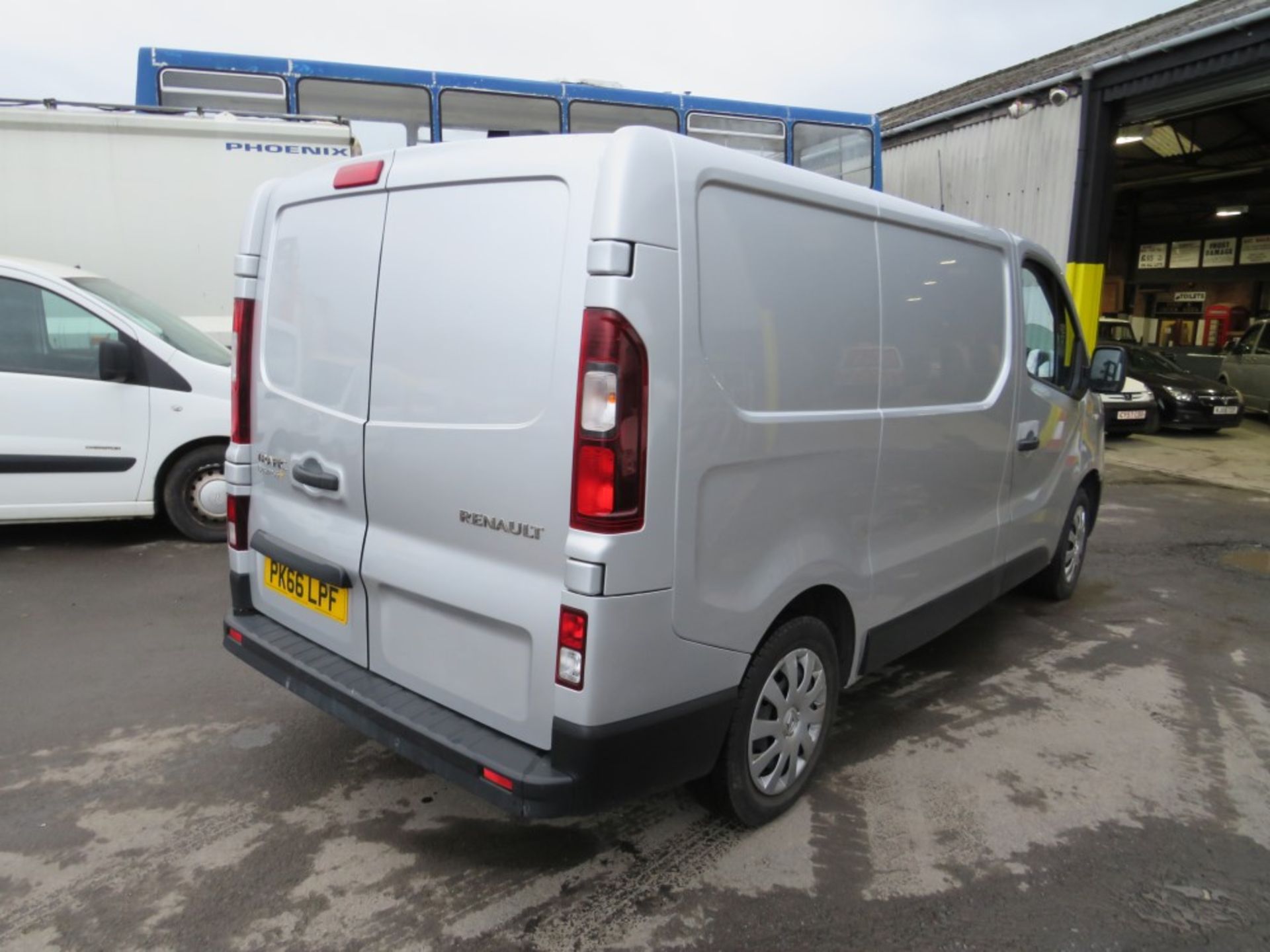 66 reg RENAULT TRAFIC SL27 BUSINESS+ ENGERGY DCI, 1ST REG 09/16, 103068M WARRANTED, V5 HERE, 1 OWNER - Image 4 of 6