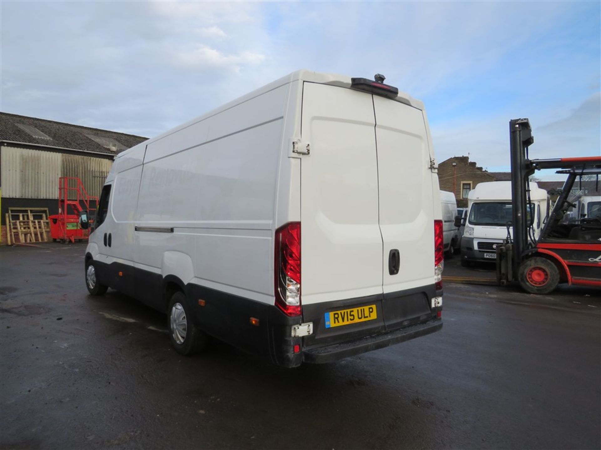 15 reg IVECO DAILY 35S13 XLB, 1ST REG 04/15, TEST 06/21, 94066M NOT WARRANTED, V5 HERE, 1 FORMER - Image 3 of 6