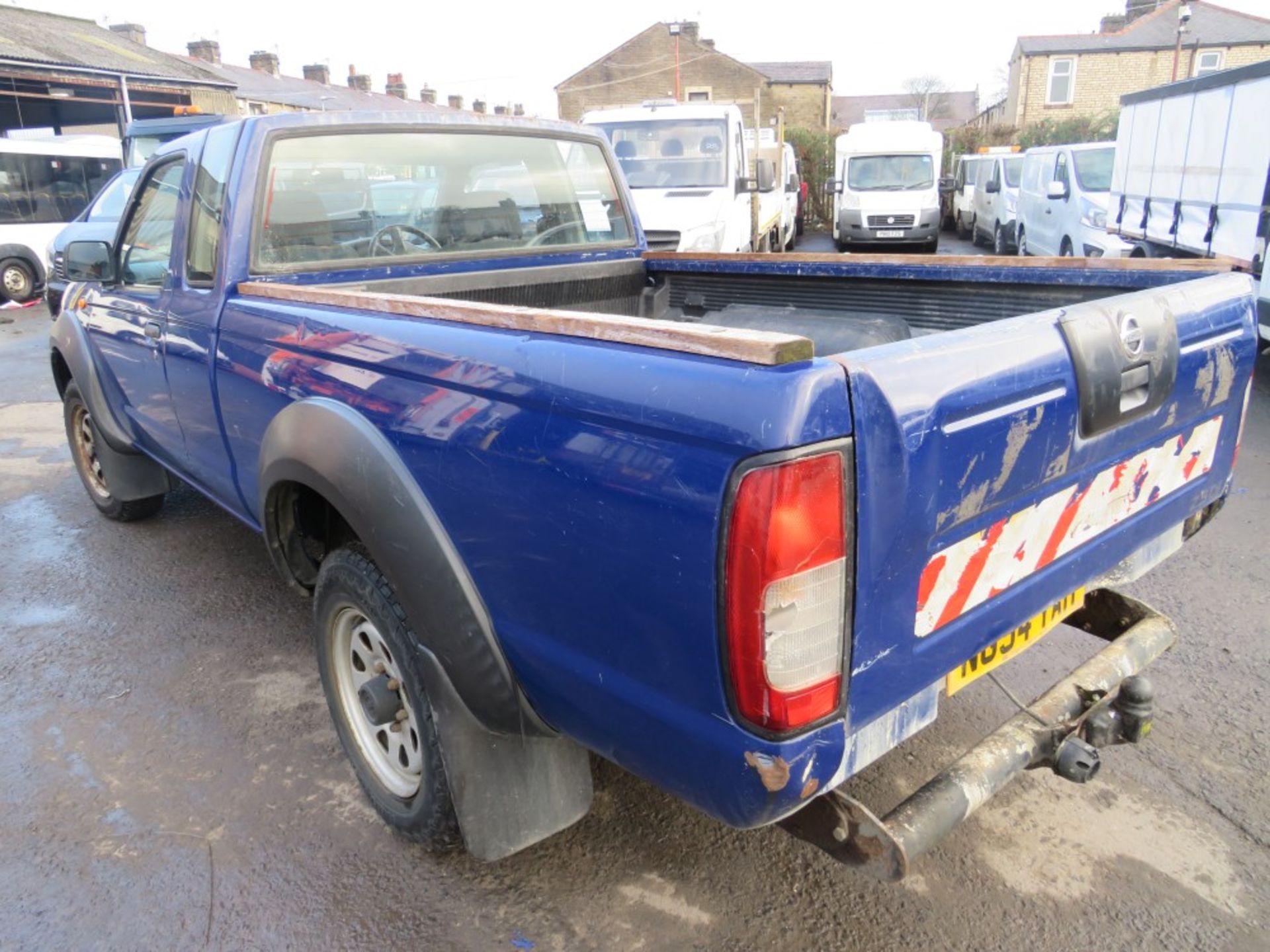 54 reg NISSAN D22 2.5 DI 4 X 4 PICKUP (DIRECT COUNCIL) 1ST REG 01/05, TEST 01/21, 116351M, V5 - Image 4 of 5