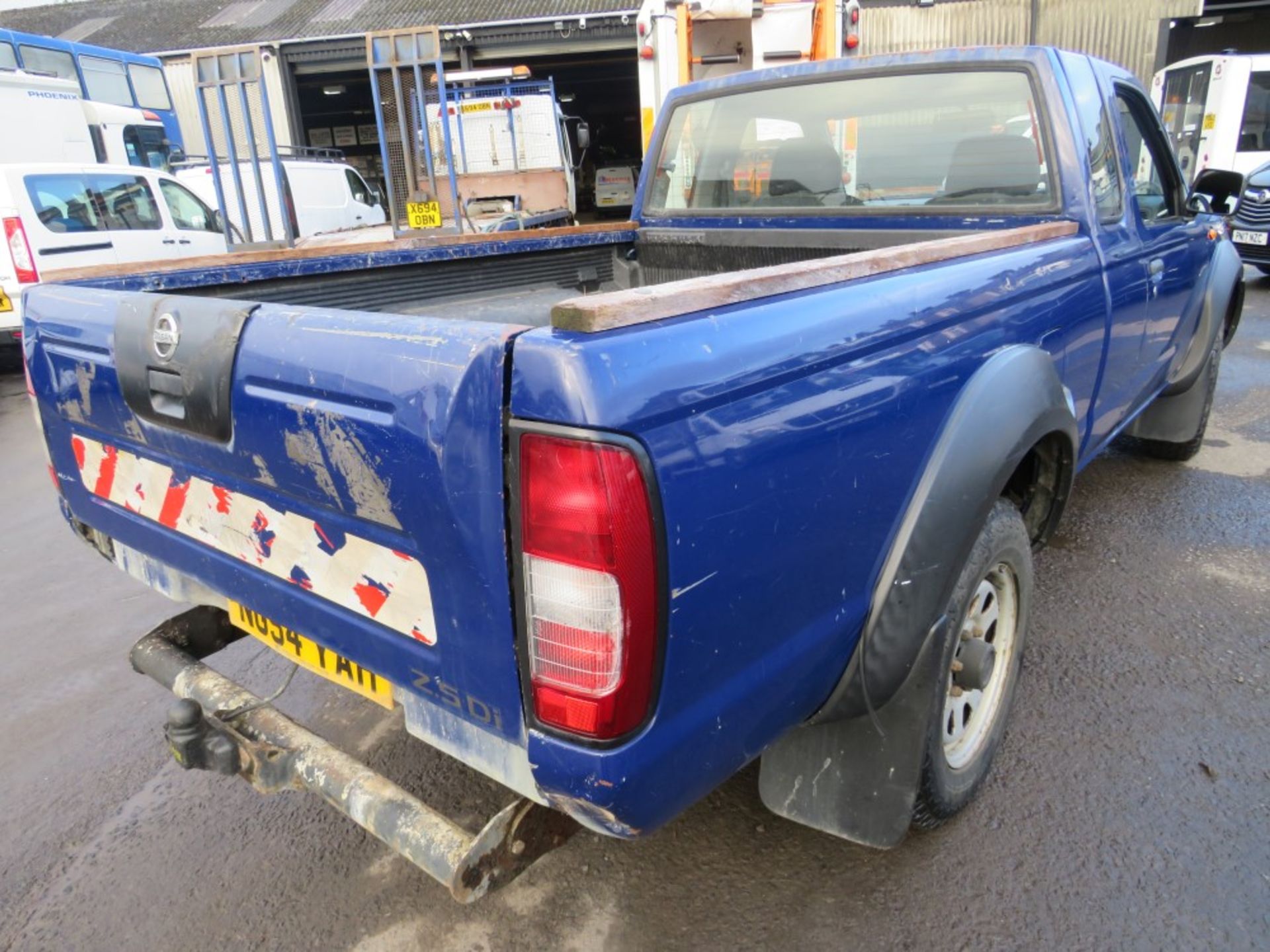 54 reg NISSAN D22 2.5 DI 4 X 4 PICKUP (DIRECT COUNCIL) 1ST REG 01/05, TEST 01/21, 116351M, V5 - Image 3 of 5