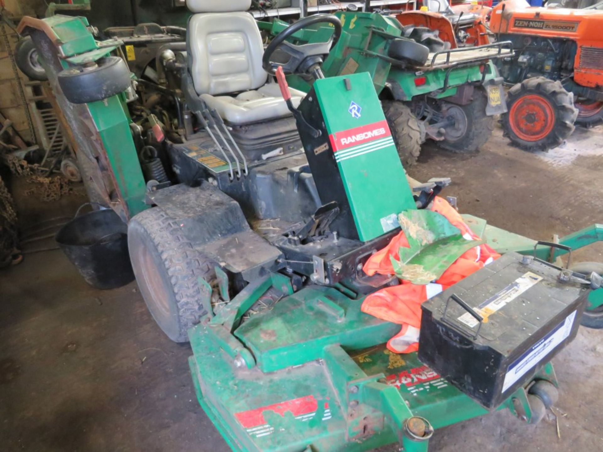 RANSOMES BATWING MOWER (LOCATION BLACKBURN - RING FOR COLLECTION DETAILS) [+ VAT] - Image 2 of 2