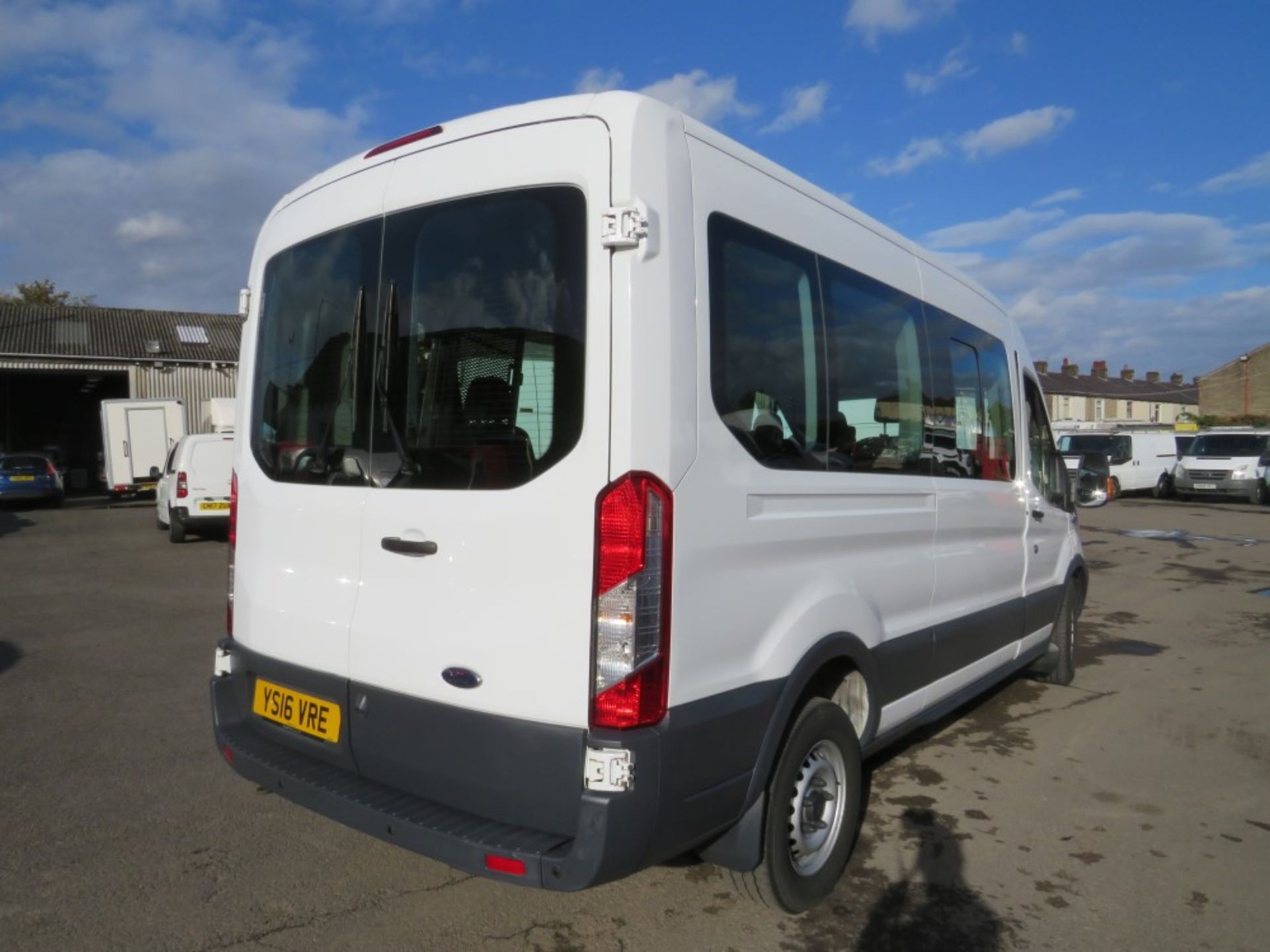 16 reg FORD TRANSIT 410 7 SEAT WHEELCHAIR ADAPTED MINIBUS, CRUISE CONTROL, PARK SENSORS, ETC, 1ST - Image 4 of 8