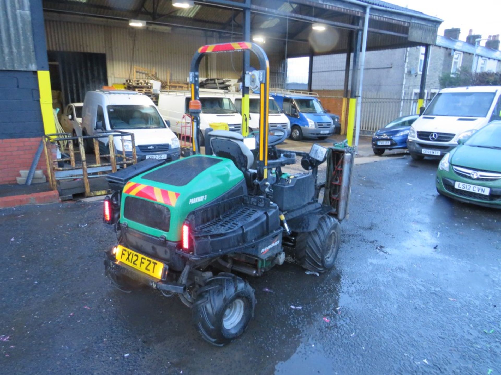 12 reg RANSOME PARKWAY 3 RIDE ON MOWER (DIRECT COUNCIL) 1ST REG 04/12, 1174 HOURS, V5 HERE, 1 FORMER - Image 4 of 4