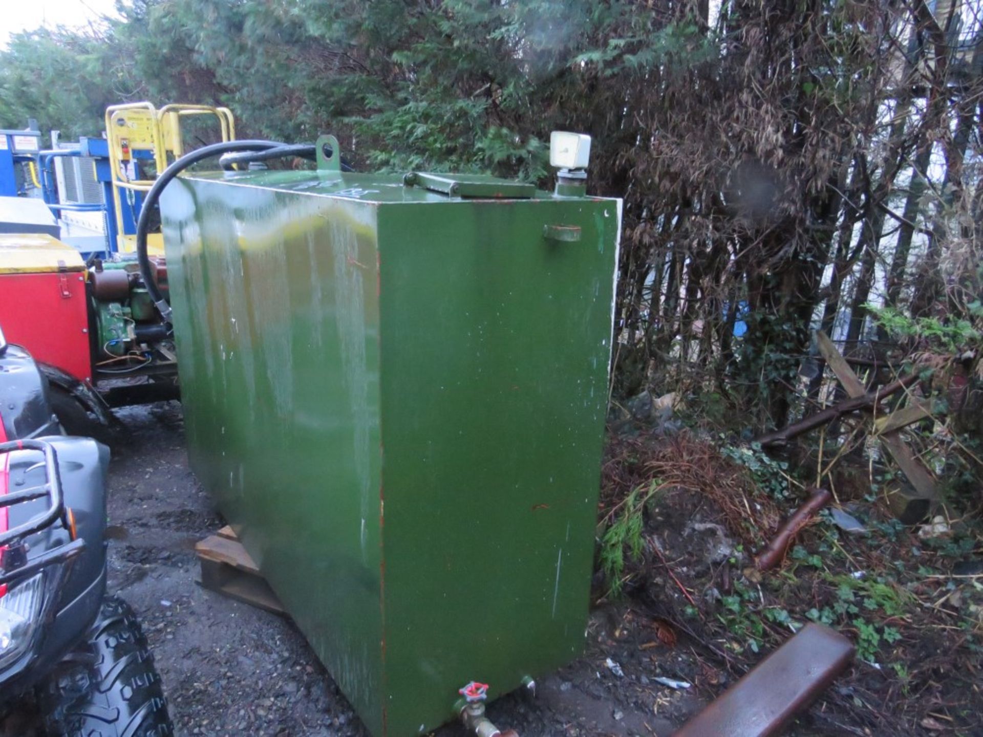 GREEN TANK [NO VAT] - Bild 2 aus 2