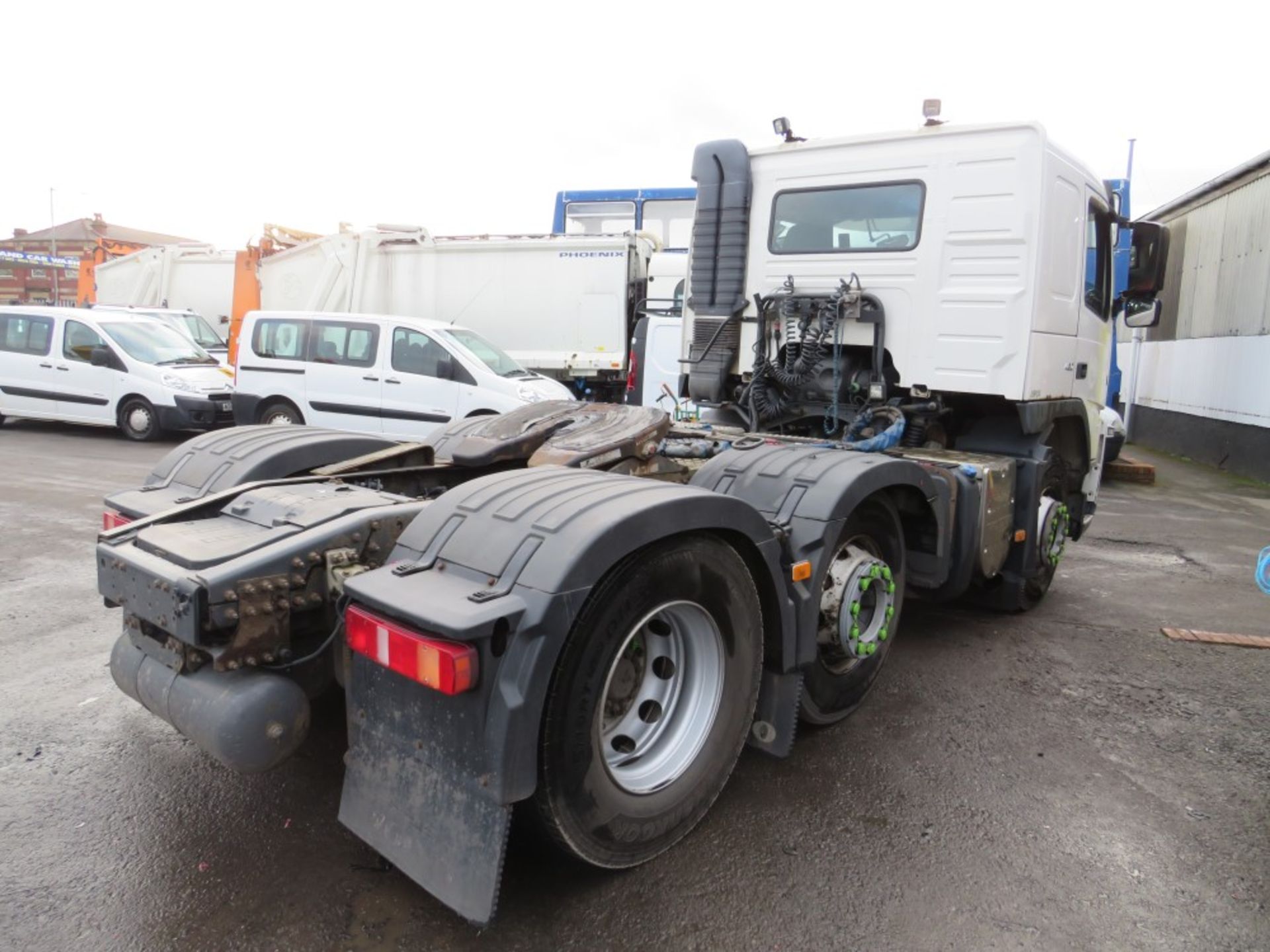 60 reg VOLVO FM460 TRACTOR UNIT (DIRECT UNITED UTILITIES WATER) 1ST REG 01/11, TEST 04/21, 691668KM, - Image 4 of 5