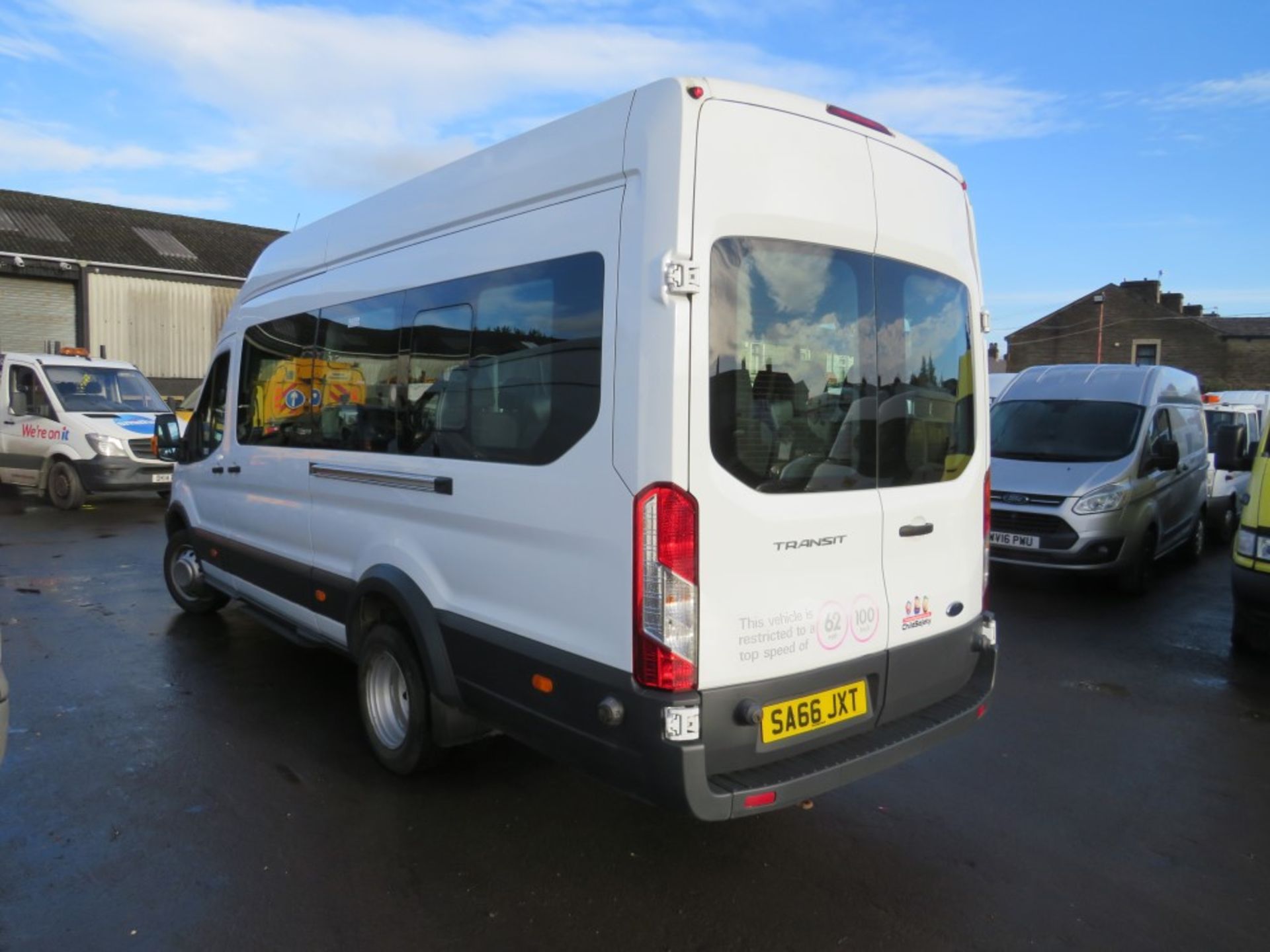 66 reg FORD TRANSIT 460 ECONETIC TECH MINIBUS, 1ST REG 10/16, TEST 10/21, 38445KM WARRANTED, V5 - Image 3 of 6