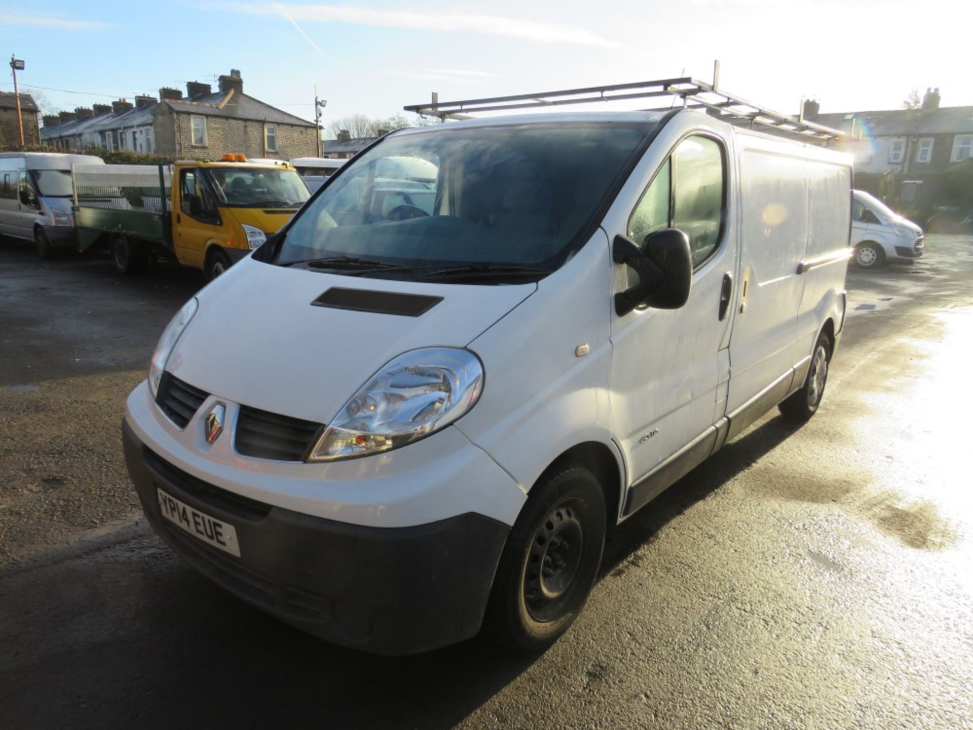 14 reg RENAULT TRAFIC LL29 EXTRA DCI, 1ST REG 04/14, TEST 10/21, 202739M, V5 HERE, 1 FORMER - Image 2 of 6