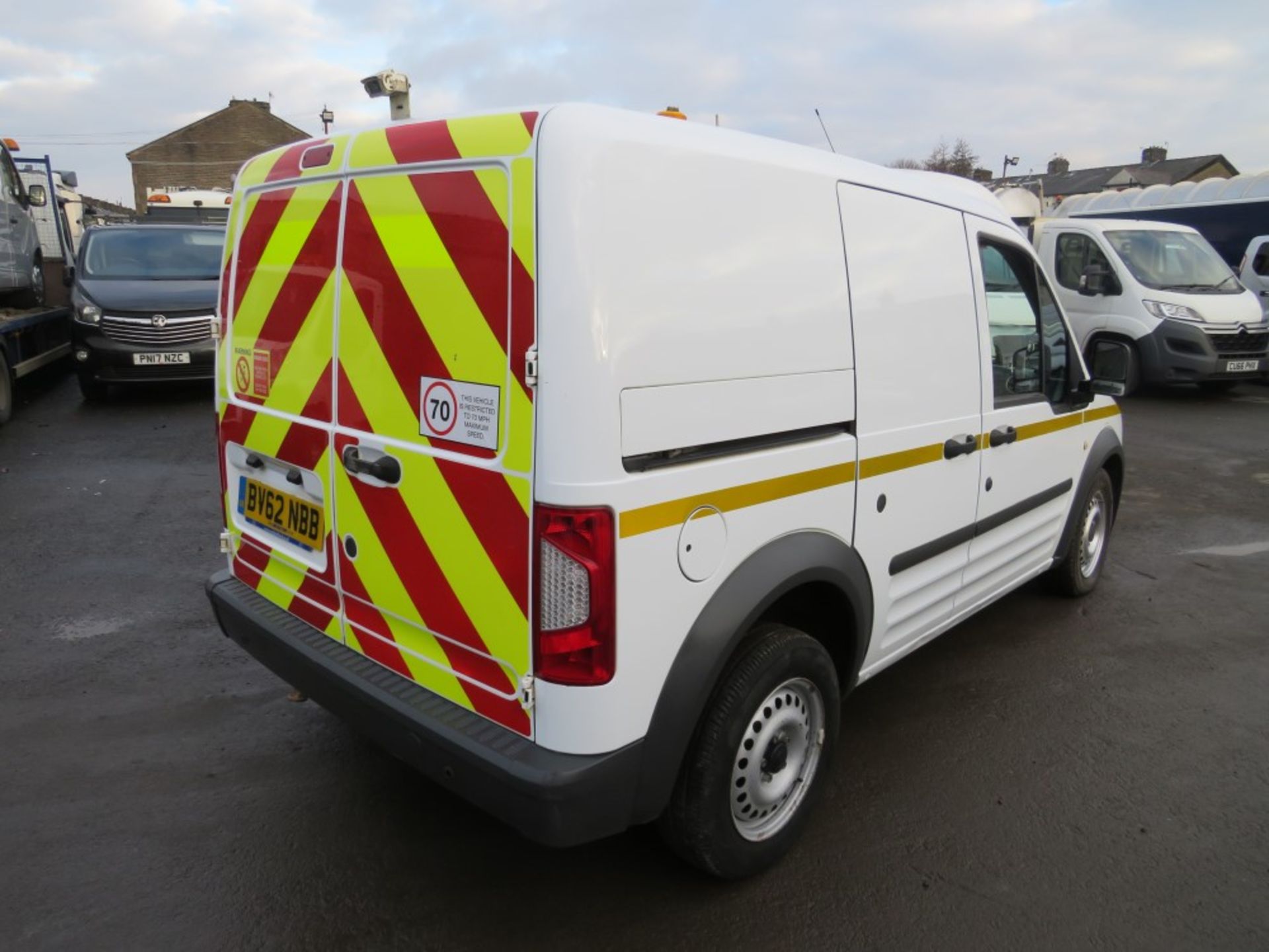 62 reg FORD TRANSIT CONNECT 110 T200 SWB, 1ST REG 10/12, 75593M WARRANTED, V5 HERE, 1 OWNER FROM NEW - Image 4 of 6