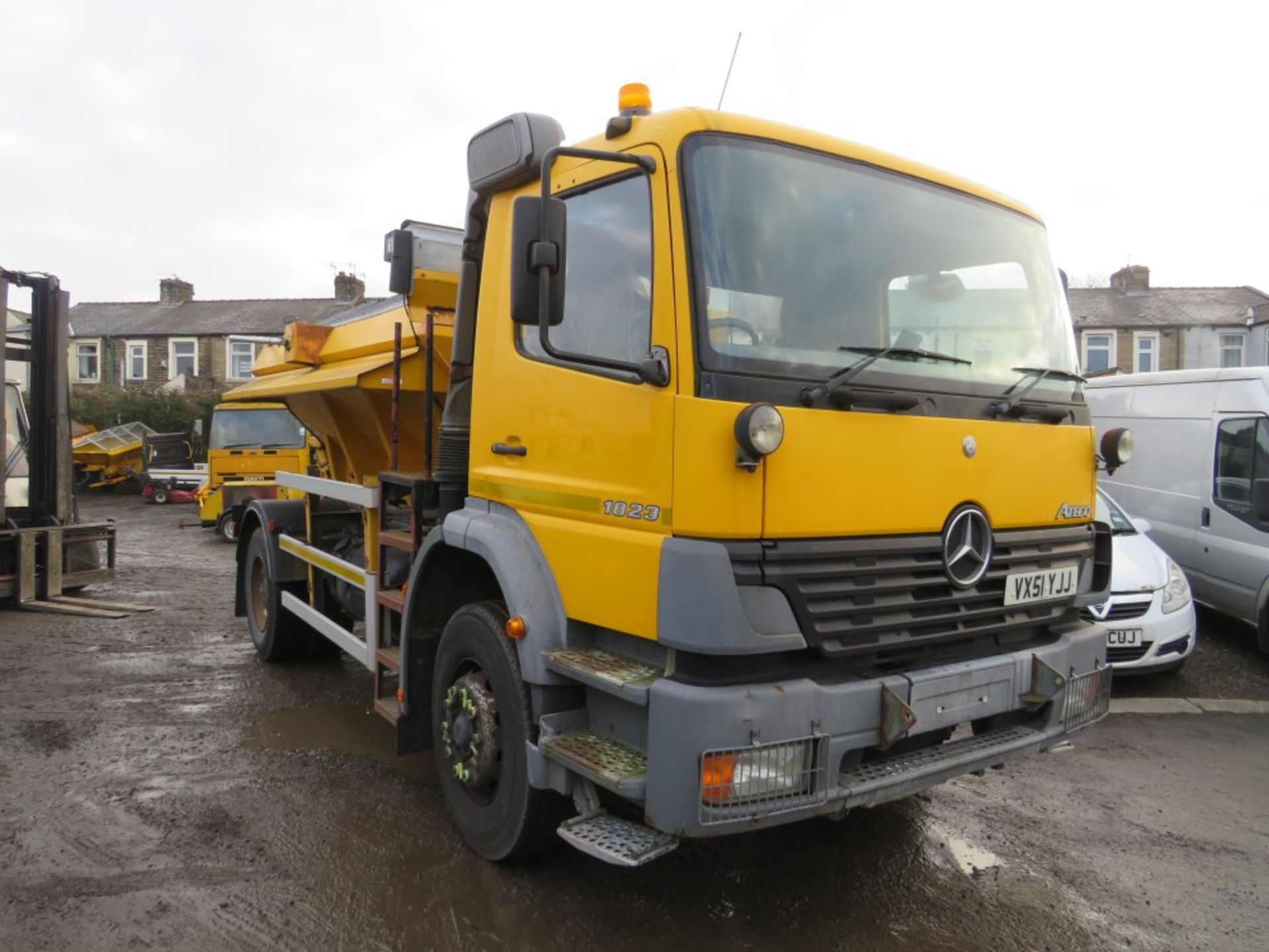 51 reg MERCEDES ATEGO 1823K GRITTER, 1ST REG 10/01, 99532KM NOT WARRANTED, V5 HERE, 1 FORMER