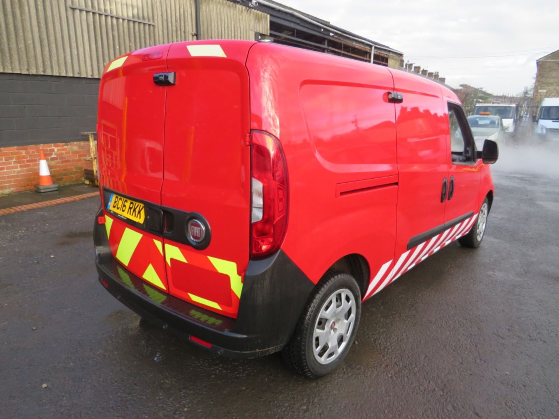 16 reg FIAT DOBLO CARGO MAXI 16V MULTIJET, 1ST REG 08/16, 68684M WARRANTED, V5 HERE, 1 OWNER FROM - Image 4 of 7