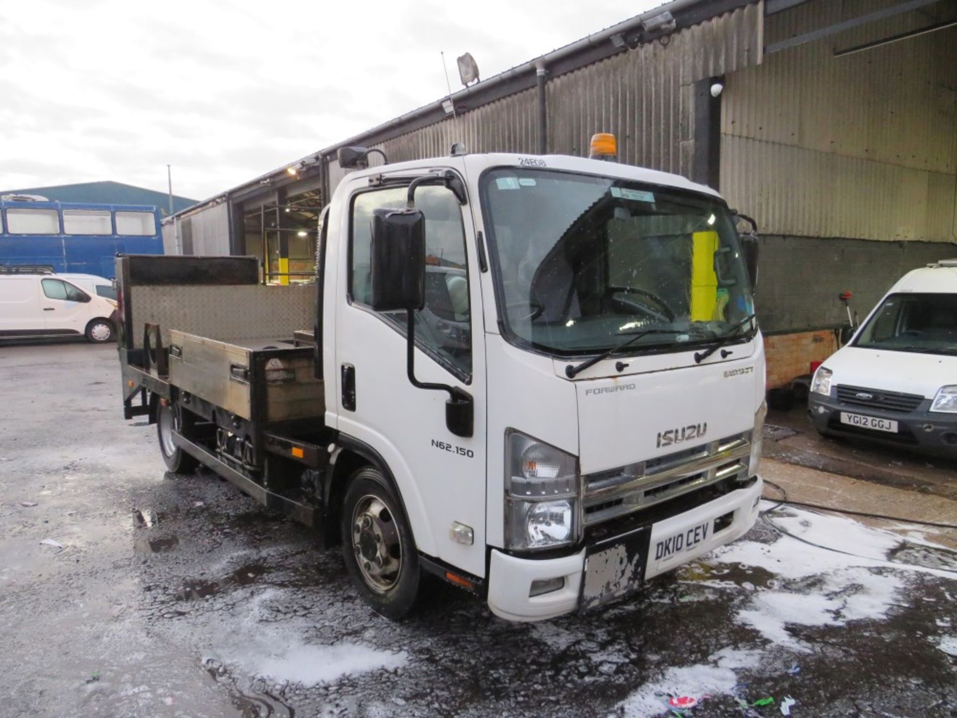 10 reg ISUZU FORWARD N62.150 FLAT BED (DIRECT ELECTRICITY NW) 1ST REG 03/10, TEST 01/21, 147824KM,