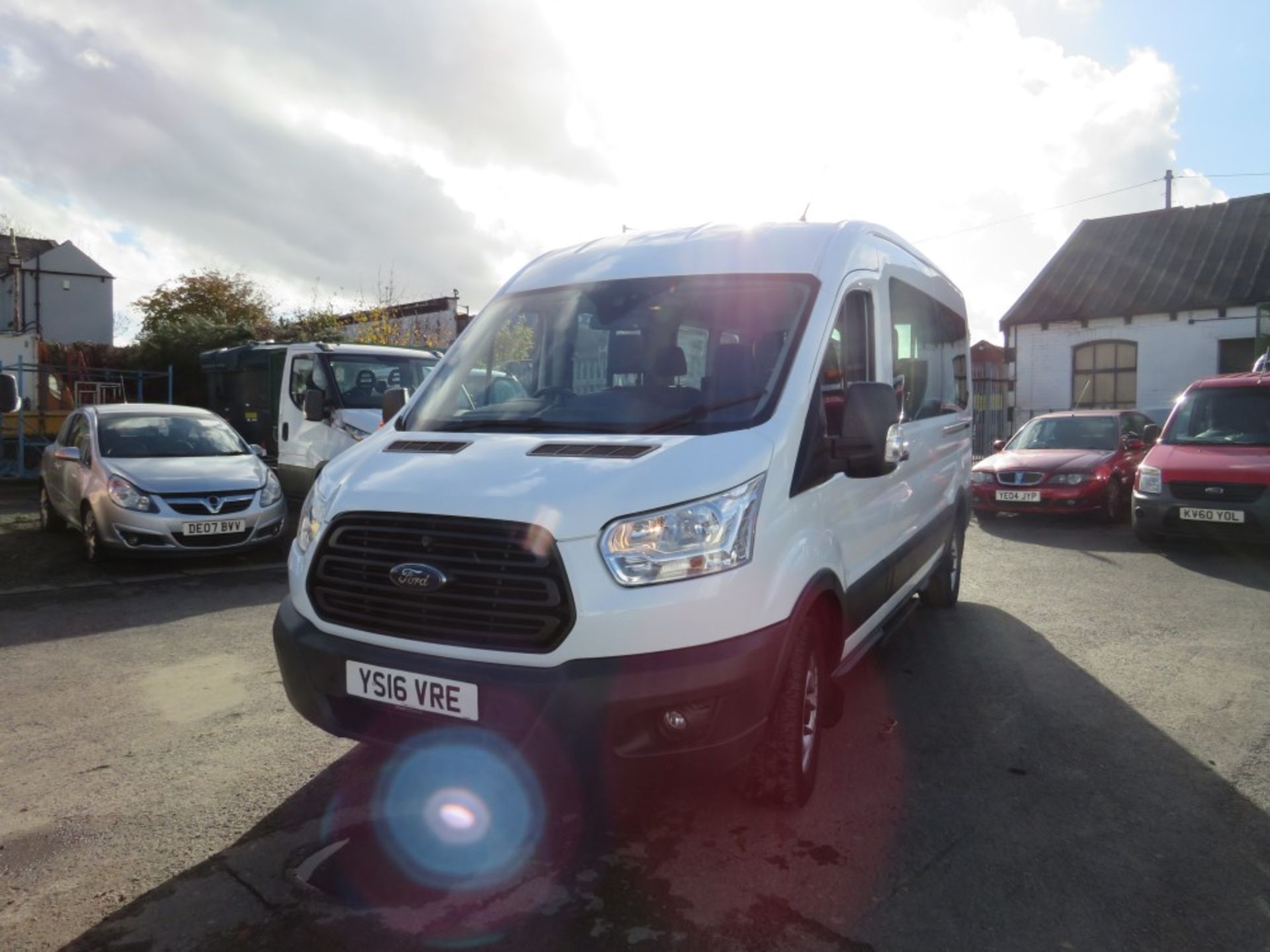 16 reg FORD TRANSIT 410 7 SEAT WHEELCHAIR ADAPTED MINIBUS, CRUISE CONTROL, PARK SENSORS, ETC, 1ST - Image 2 of 8