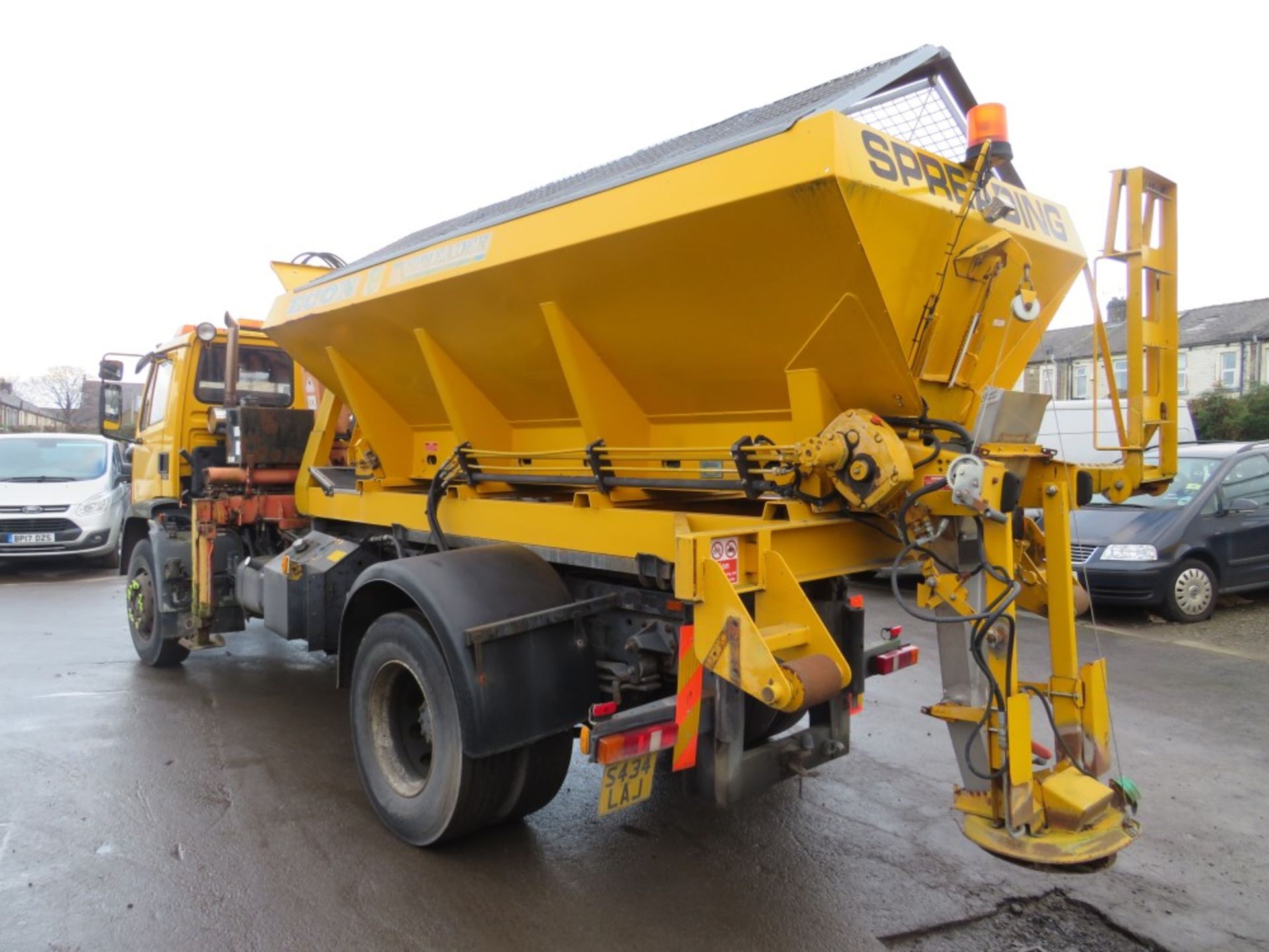 S reg DAF FA55.210 HOOK LIFT GRITTER C/W ATLAS CRANE, 1ST REG 11/98, 350060KM NOT WARRANTED, V5 - Image 3 of 6