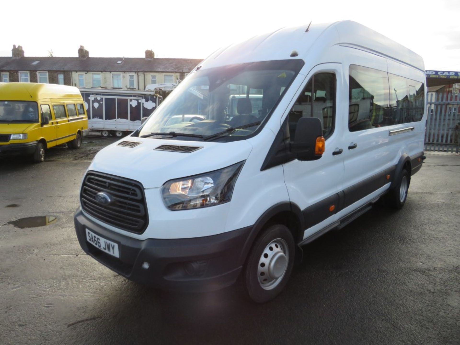 66 reg FORD TRANSIT 460 ECONETIC TECH MINIBUS, 1ST REG 10/16, 33190KM WARRANTED, V5 HERE, 1 OWNER - Image 2 of 6