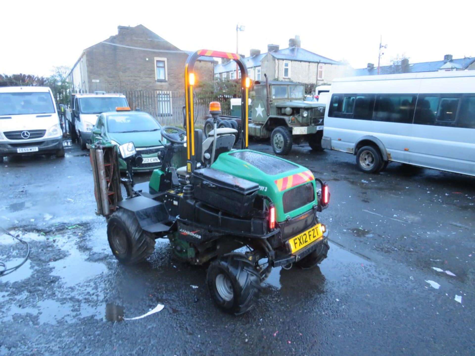 12 reg RANSOME PARKWAY 3 RIDE ON MOWER (DIRECT COUNCIL) 1ST REG 04/12, 1174 HOURS, V5 HERE, 1 FORMER - Image 3 of 4