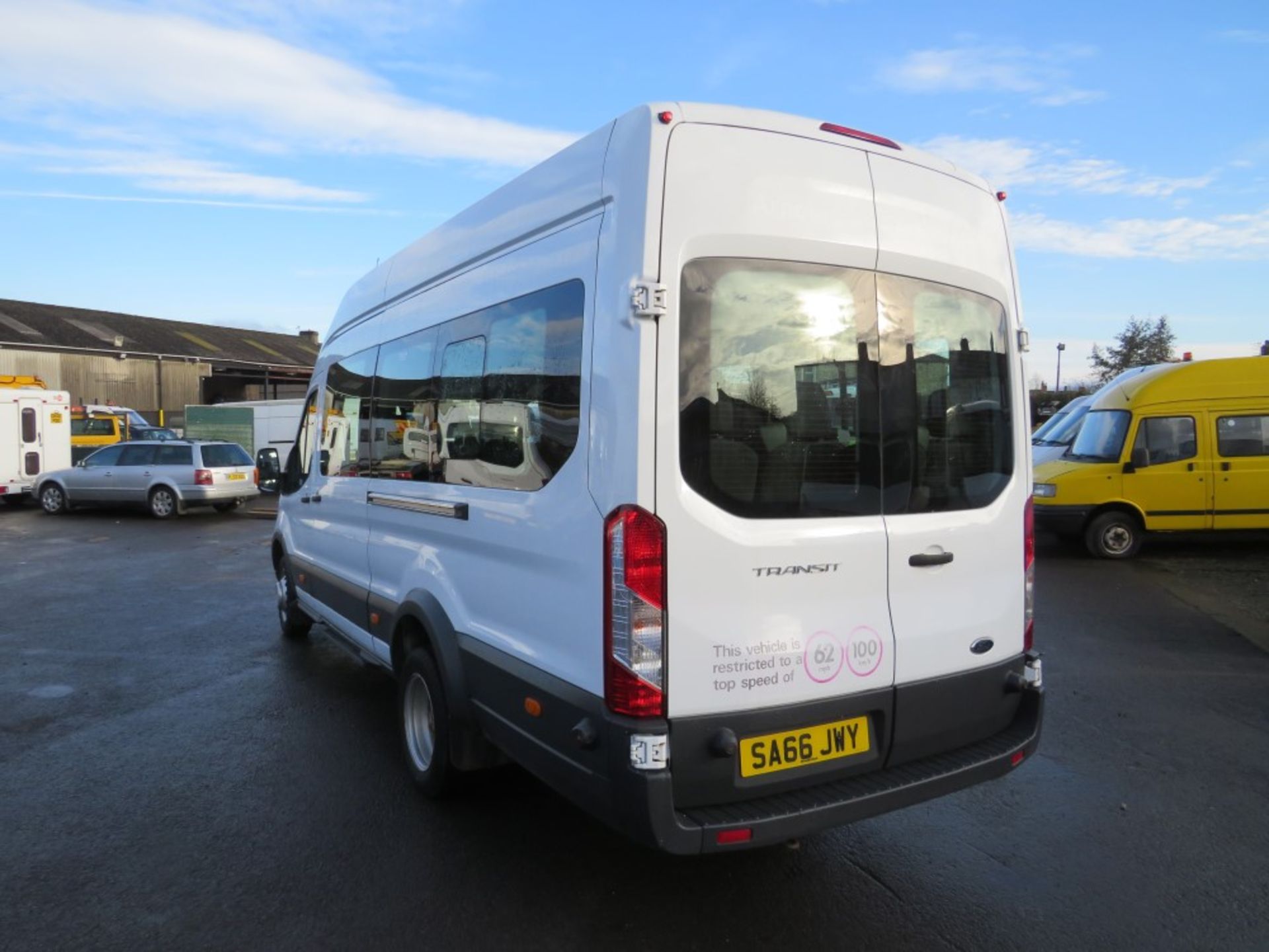 66 reg FORD TRANSIT 460 ECONETIC TECH MINIBUS, 1ST REG 10/16, 33190KM WARRANTED, V5 HERE, 1 OWNER - Image 3 of 6