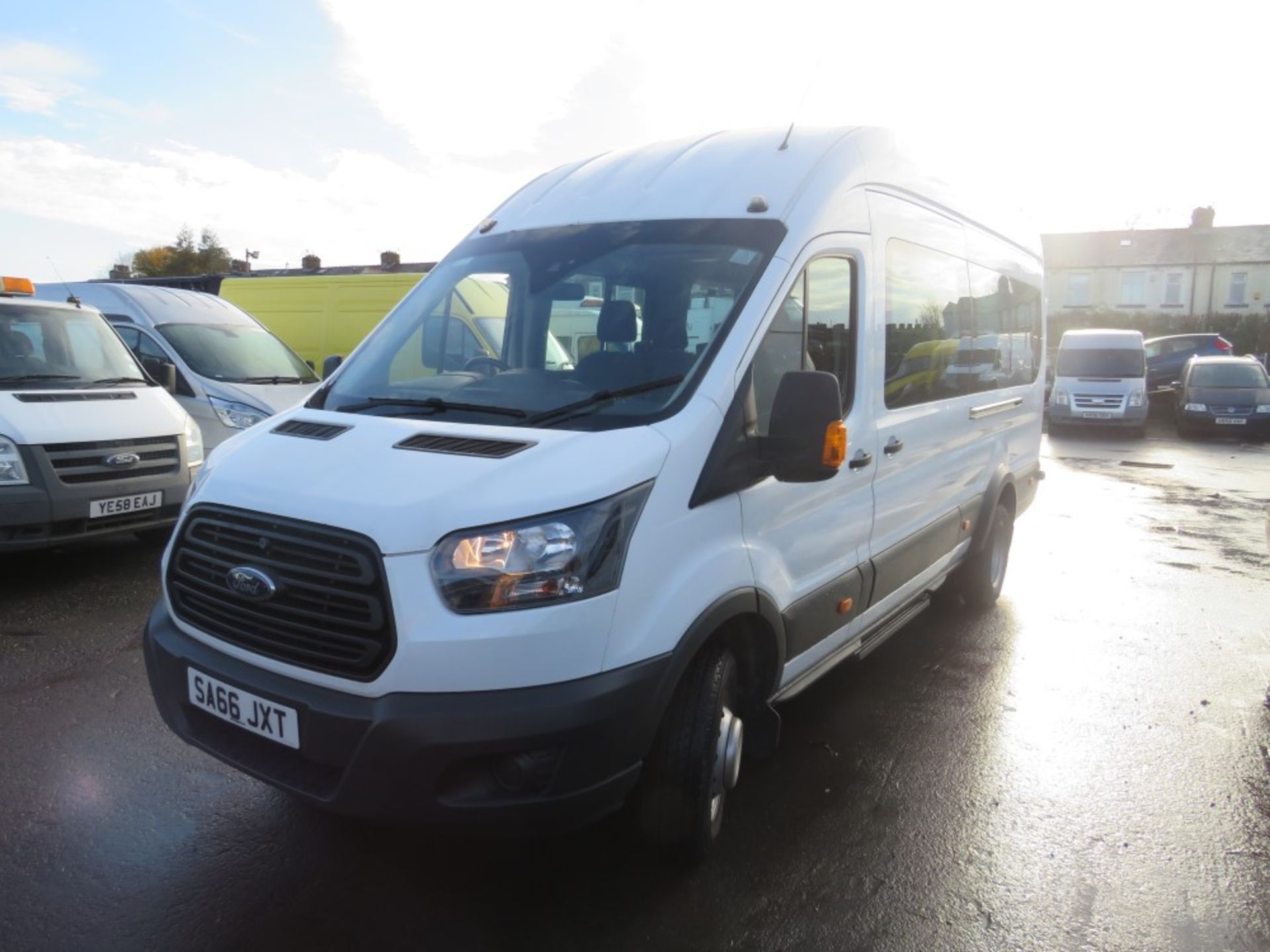 66 reg FORD TRANSIT 460 ECONETIC TECH MINIBUS, 1ST REG 10/16, TEST 10/21, 38445KM WARRANTED, V5 - Image 2 of 6