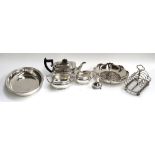 A GS & Co. 'Regent Plate' tea set, together with plated toast rack, fruit bowl etc