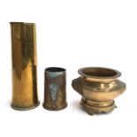 Two brass shell casings, 29.5cmH and 13.5cmH; together with two brass jardinieres, 13cmH and