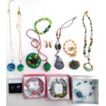 Mixed lot of costume jewellery to include bracelets, beads and earrings