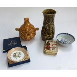 A mixed lot to include a Chinese blue and white translucent ware rice grain bowl; a Sadler Celery