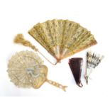 A collection of late 18th/19th century fans, to include a hand fan with green lace leaf