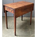 A small early 19th century mahogany Pembroke table, 70x43x69cm