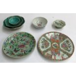 A mixed lot of Chinese ceramics to include a Famille Verte plate decorated with flora and fauna,