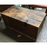 A 19th century pine blanket box, with loop handles, 91x47x42cmH