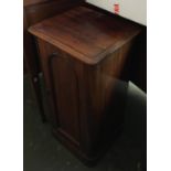 A Victorian mahogany pot cupboard, with moulded top, 41x36x82cmH