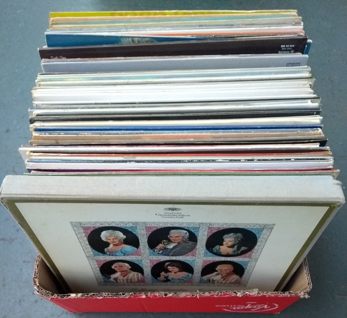 A box filled with LPs, to include Peter Nero, Jim Reeves, Diana Ross, Rod Stewart etc